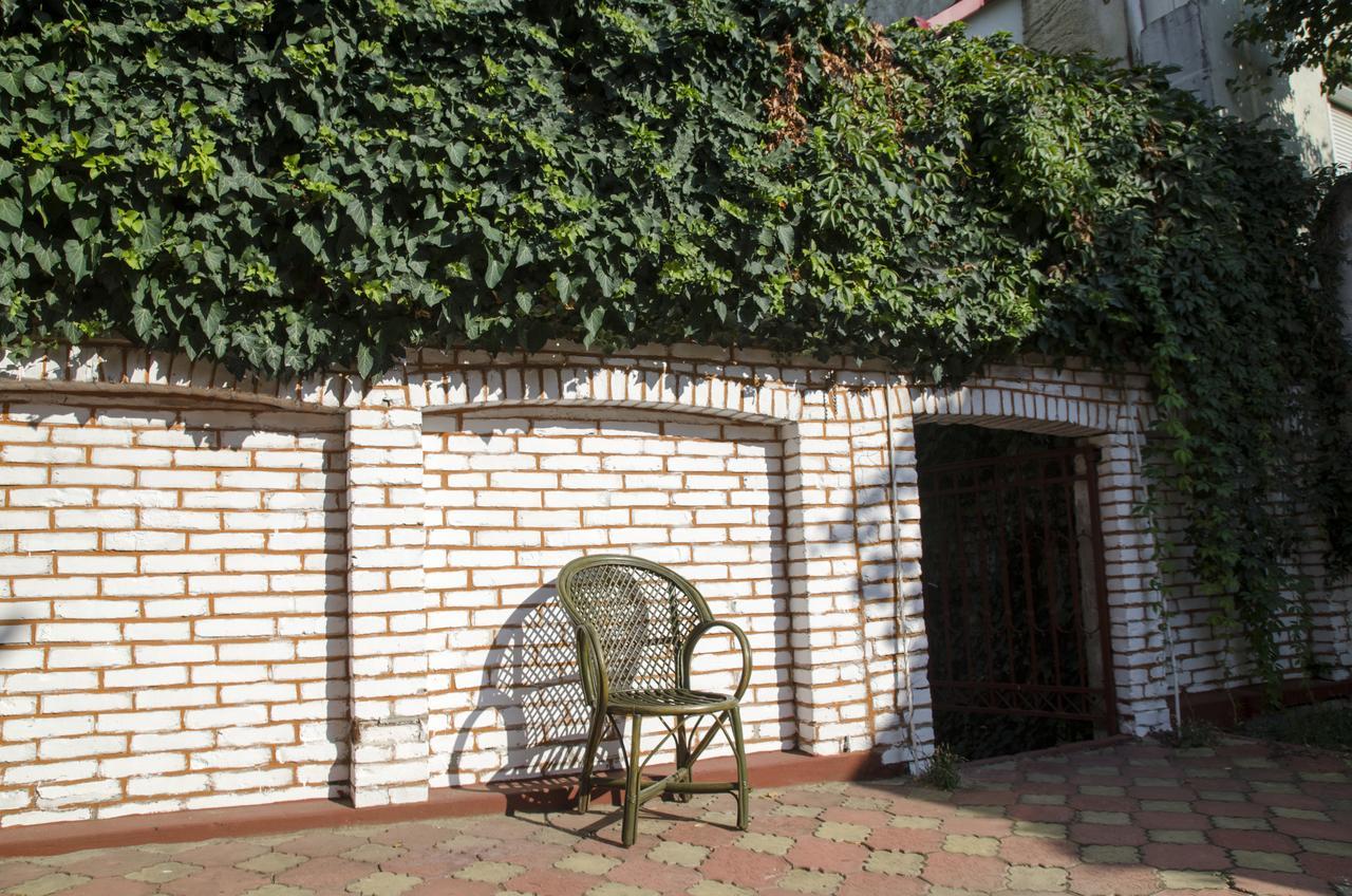 Casa Boiereasca Hostel Craiova Exterior photo